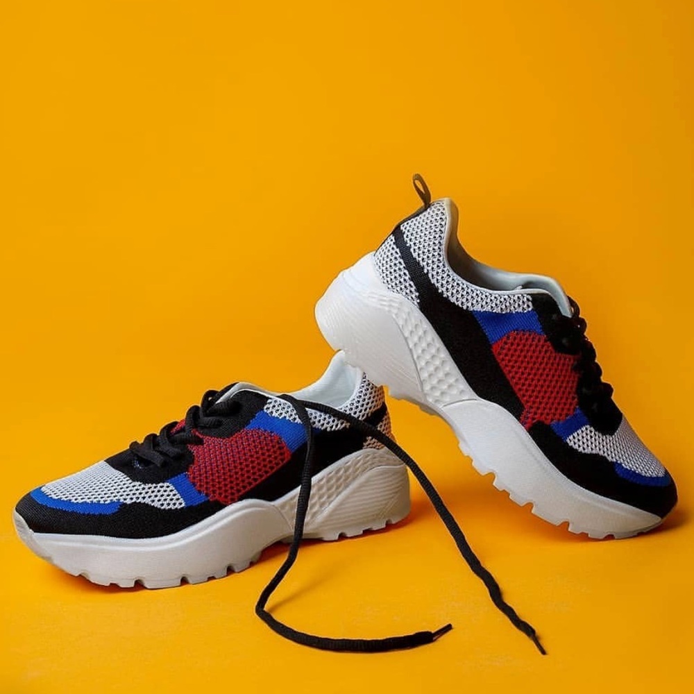 🌺HP🌺 Colorblock Sneakers - Picture 6 of 8